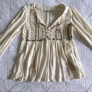 5/$35🍑Abercrombie & Fitch Cream Boho Beaded Shirt